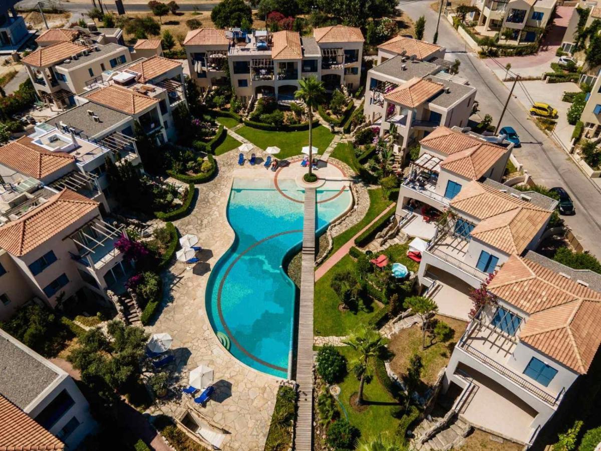 Villa Rodo Pirgos Psilonerou Exterior photo